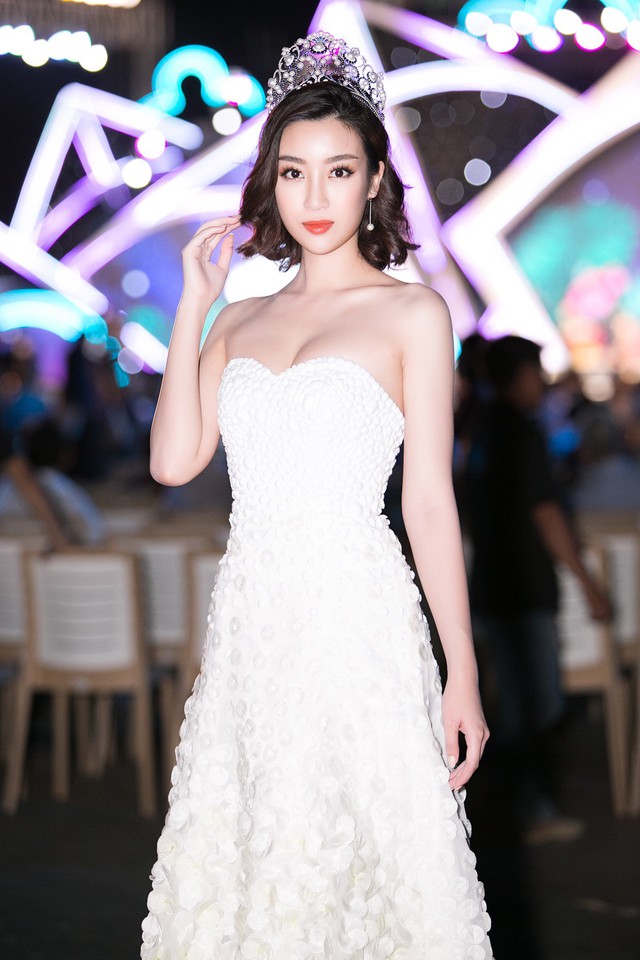 Soi vương miện của Hoa hậu Đỗ Thị Hà với Đỗ Mỹ Linh, Tiểu Vy và Lương Thùy Linh - Ảnh 8.