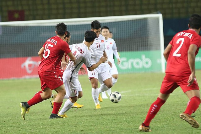 ẢNH: Olympic Việt Nam thắng ngoạn mục Olympic Syria, giành quyền vào bán kết ASIAD 2018 - Ảnh 4.