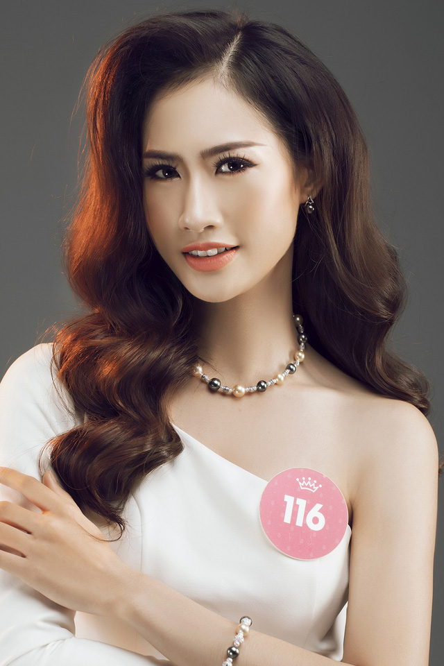 Ngắm trọn bộ ảnh chính thức của 43 thí sinh Chung kết Hoa hậu Việt Nam 2018 - Ảnh 18.