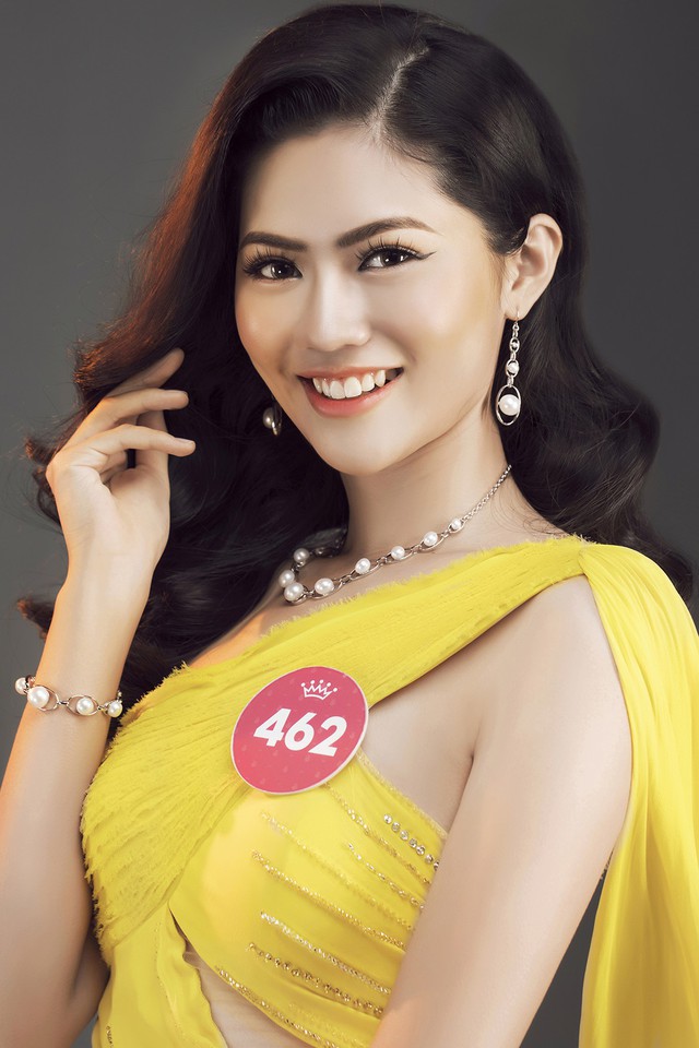 Ngắm trọn bộ ảnh chính thức của 43 thí sinh Chung kết Hoa hậu Việt Nam 2018 - Ảnh 42.