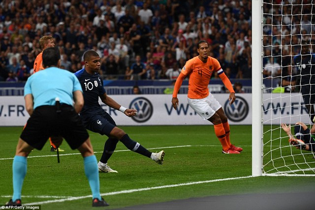 Kết quả bóng đá sáng 10/9: Pháp thắng kịch tính Hà Lan, Đức vất vả vượt qua Peru - Ảnh 1.