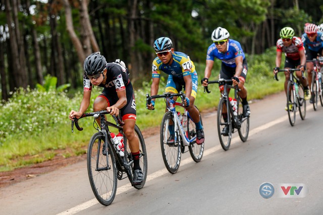 ẢNH: Những khoảnh khắc ấn tượng chặng 11 Giải xe đạp quốc tế VTV Cup Tôn Hoa Sen 2018 - Ảnh 8.