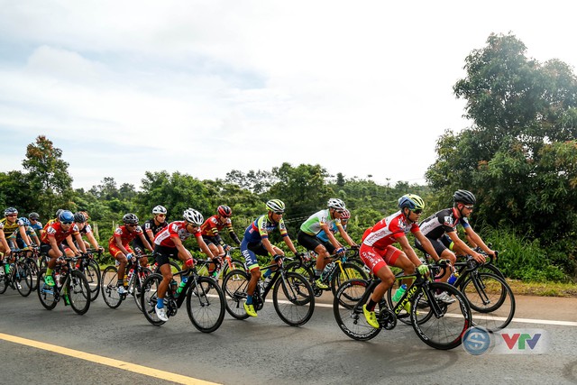 ẢNH: Những khoảnh khắc ấn tượng chặng 13 Giải xe đạp quốc tế VTV Cup Tôn Hoa Sen 2018 - Ảnh 4.