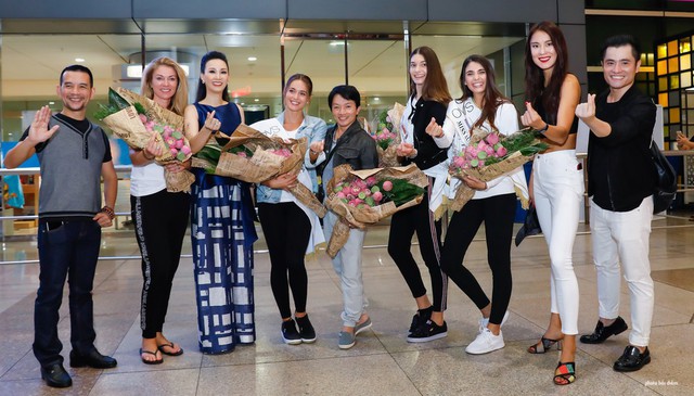 Hoa hậu và Á hậu Áo rạng ngời khi đến Việt Nam - Ảnh 9.