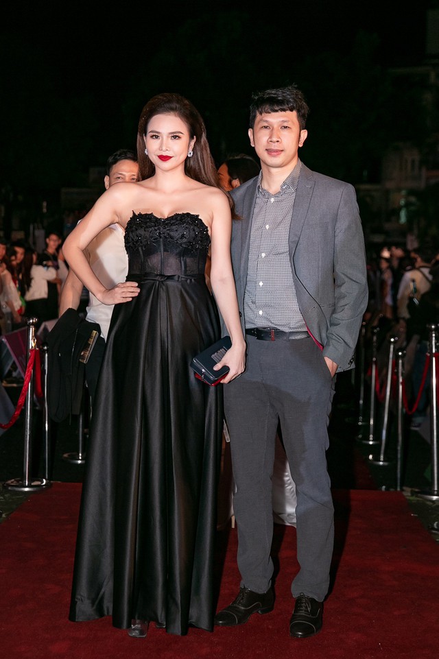 Dàn sao đổ bộ thảm đỏ hoành tráng của Chung kết Hoa hậu Việt Nam 2018 - Ảnh 26.