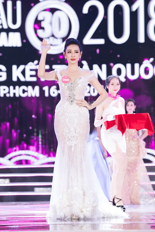 Ảnh: 10 người đẹp giành giải thưởng phụ tại Hoa hậu Việt Nam 2018 - Ảnh 1.