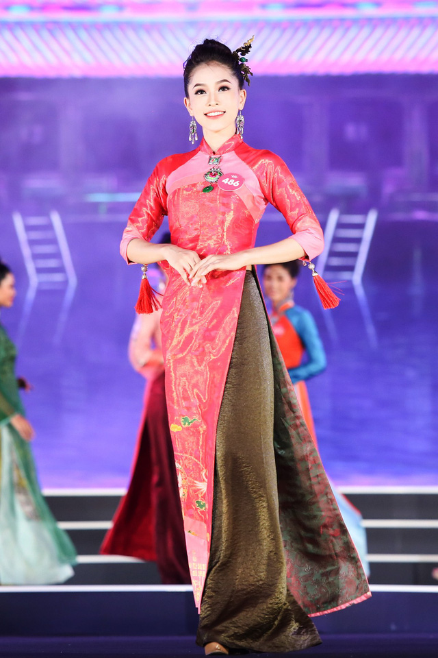 Hành trình từ sinh viên xinh đẹp, giỏi giang đến Á hậu 1 Hoa hậu Việt Nam 2018 của Bùi Phương Nga - Ảnh 12.