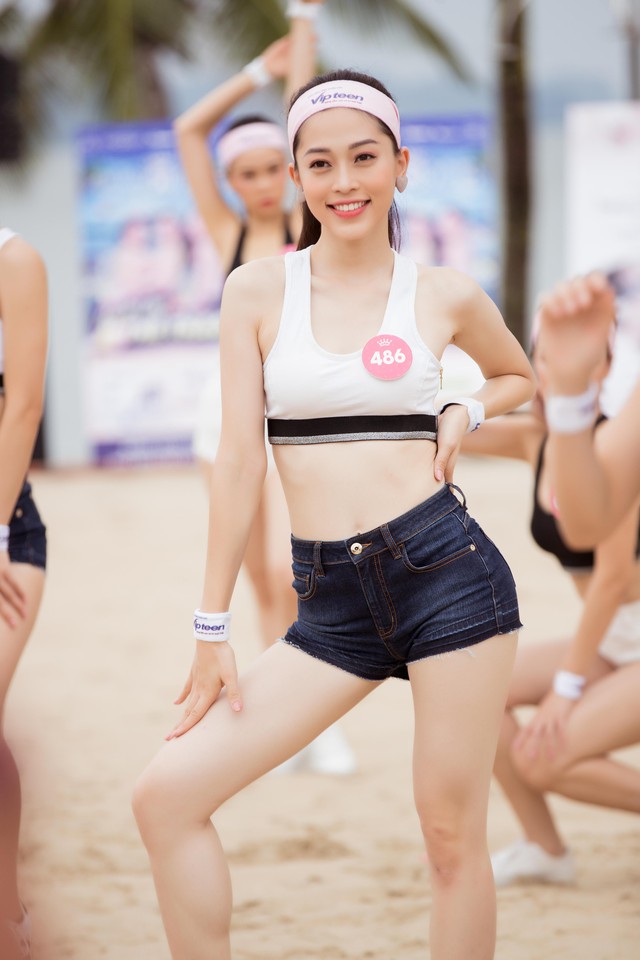 Hành trình từ sinh viên xinh đẹp, giỏi giang đến Á hậu 1 Hoa hậu Việt Nam 2018 của Bùi Phương Nga - Ảnh 9.
