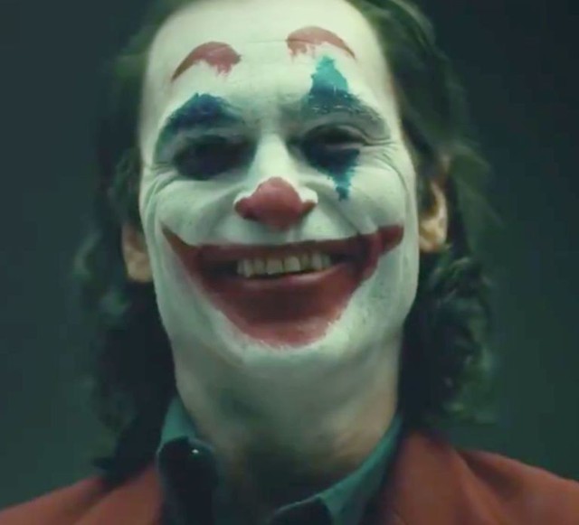 Warner Bros hé lộ tạo hình ám ảnh của nhân vật Joker trong phim mới - Ảnh 1.
