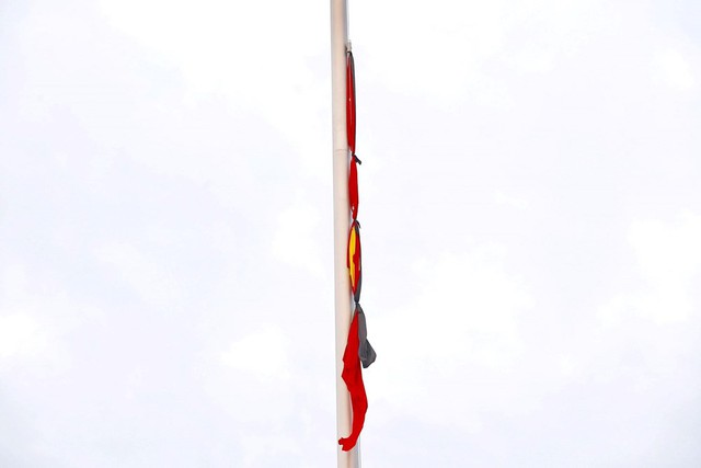 Thượng cờ rủ tại Quảng trường Ba Đình - Ảnh 9.
