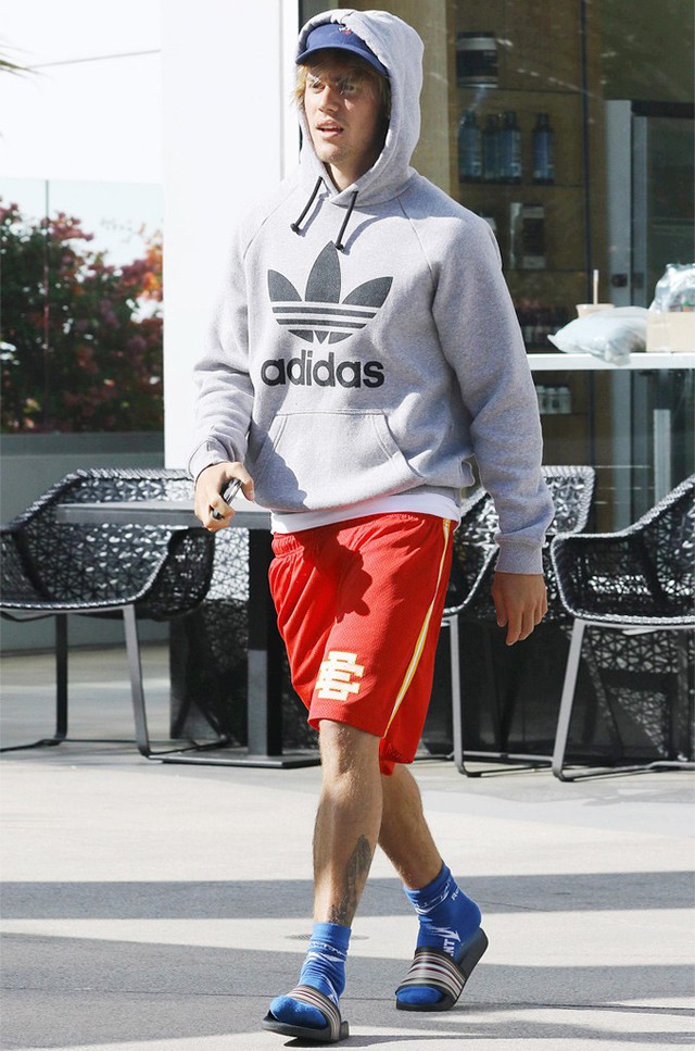 Trào lưu Scumbro: Ăn mặc luộm thuộm như Justin Bieber mới hợp thời trang - Ảnh 2.