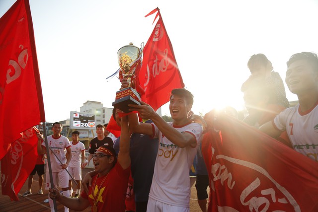 Thắng Bình Phước, CLB Viettel giành ngôi vô địch giải hạng Nhất - Ảnh 2.