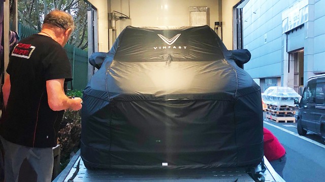 Xe VinFast được di chuyển từ Ý tới Paris Motor Show - Ảnh 4.
