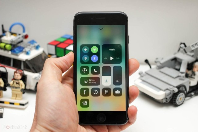 iPhone 8 dính lỗi khởi động lại: Apple triệu hồi toàn cầu - Ảnh 1.