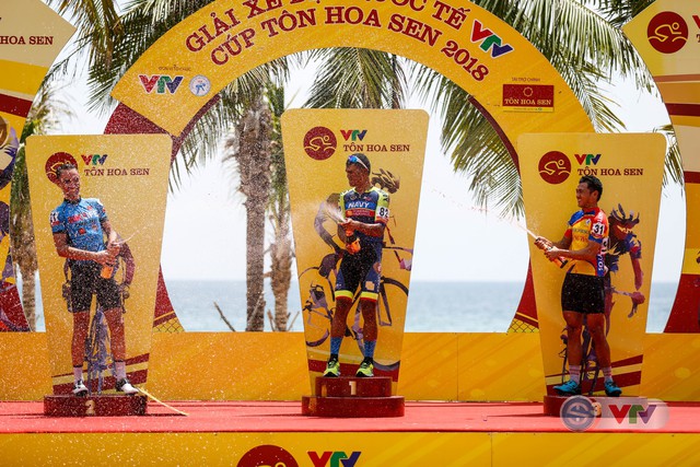 Tổng hợp chặng 7 giải xe đạp quốc tế VTV Cup Tôn Hoa Sen 2018: Oranza nhất chặng, David van Eerd đòi lại áo vàng - Ảnh 2.