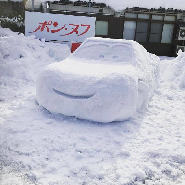 Ngộ nghĩnh những tác phẩm được tạo hình từ tuyết tại Nhật Bản - Ảnh 15.