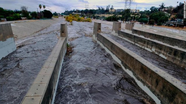 Lở bùn và lũ lụt tại California, ít nhất 13 người thiệt mạng - Ảnh 3.