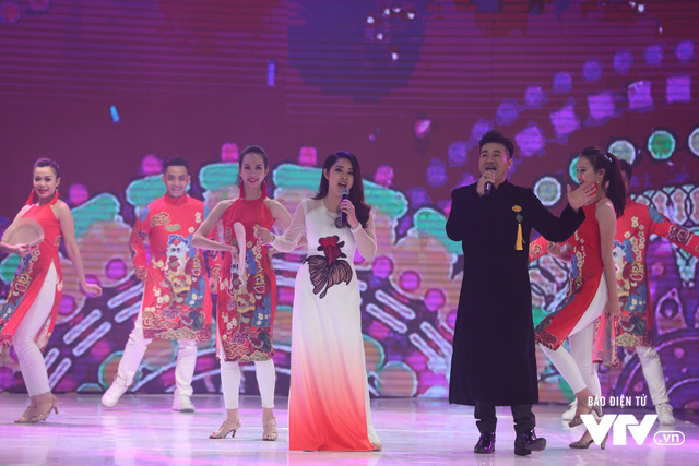Bảo Trâm - Minh Quân mang xuân về trên sân khấu Gala cười 2018 - Ảnh 1.