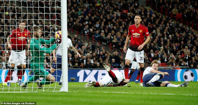 VIDEO Chiêm ngưỡng hàng loạt pha cứu thua tuyệt đỉnh của De Gea ở trận Tottenham - Man Utd - Ảnh 2.