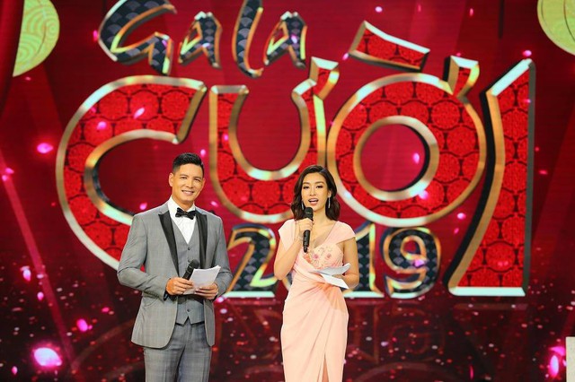 Hé lộ sân khấu hoành tráng đậm sắc xuân của Gala Cười 2019 - Ảnh 1.