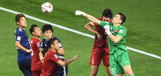 Asian Cup 2019: Màn trình diễn trên cả tuyệt vời samurai áo đỏ trước ĐT Nhật Bản - Ảnh 11.