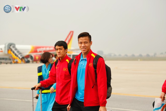 ẢNH: ĐT Việt Nam rạng rỡ ngày trở về sau thành công tại Asian Cup 2019 - Ảnh 4.