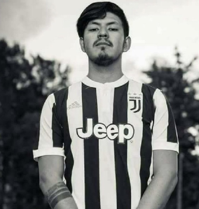 Giả mạo cầu thủ của Juventus để chào hàng - Ảnh 1.