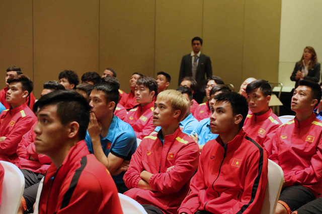 AFC họp với ĐT Việt Nam trước VCK Asian Cup 2019: Nắm vững luật là một lợi thế - Ảnh 3.