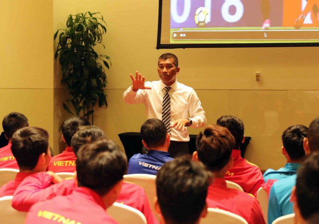 AFC họp với ĐT Việt Nam trước VCK Asian Cup 2019: Nắm vững luật là một lợi thế - Ảnh 4.