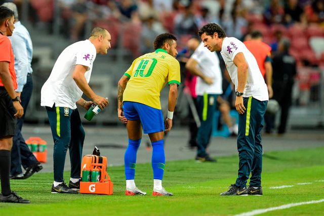 ĐT Brazil 1-1 Nigeria: Neymar lại chấn thương trong trận hòa thất vọng của ĐT Brazil - Ảnh 1.