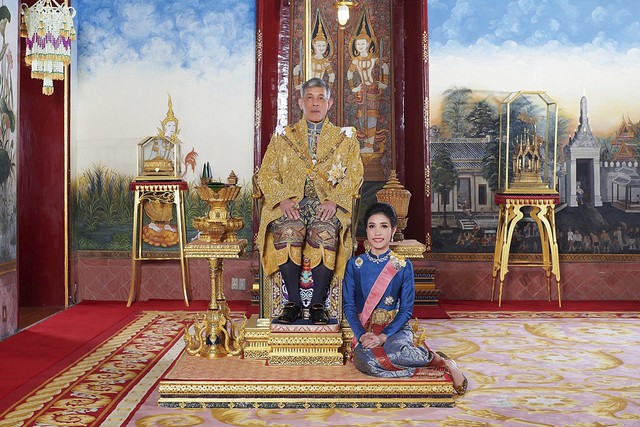 Quốc vương Thái Lan phế truất thêm 6 thành viên Hoàng gia - Ảnh 1.