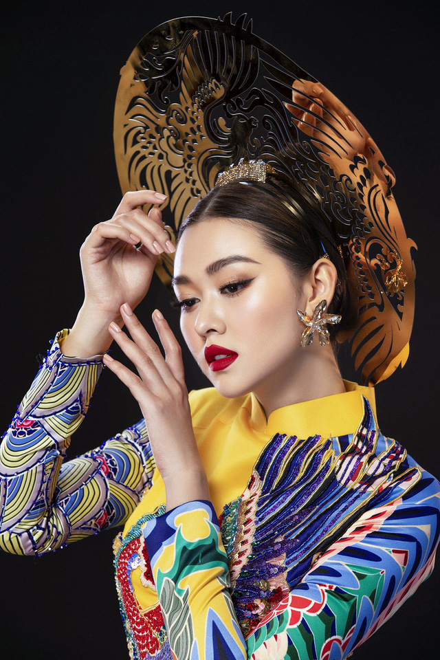 Tường San cầu cứu fan chọn giúp 1 trong 2 bộ quốc phục dự thi Miss International 2019 - Ảnh 8.