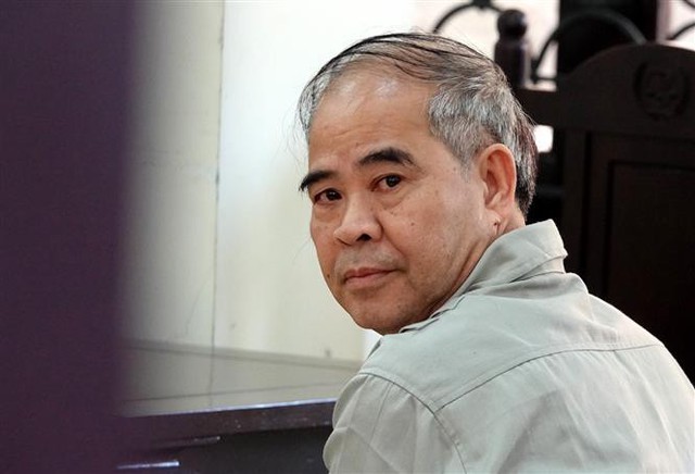 Hiệu trưởng dâm ô hàng loạt nam sinh ở Phú Thọ lĩnh án 8 năm tù - Ảnh 1.