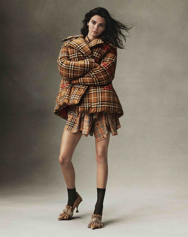 Kendall Jenner lạnh lùng trên Vogue tháng 11 - Ảnh 6.