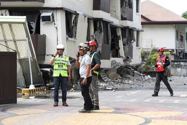 Lại xảy ra động đất tại Philippines, ít nhất 5 người thiệt mạng - Ảnh 2.