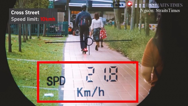 Singapore: Dịch vụ giao đồ ăn nhanh thiệt hại sau lệnh cấm xe scooter điện - Ảnh 1.
