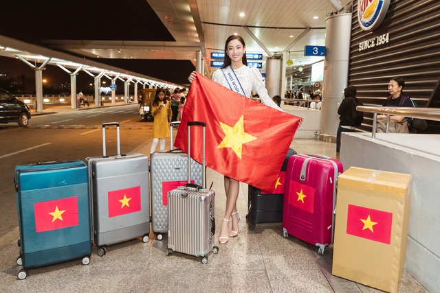 Hoa hậu Lương Thùy Linh chính thức lên đường sang Anh dự thi Miss World 2019 - Ảnh 4.