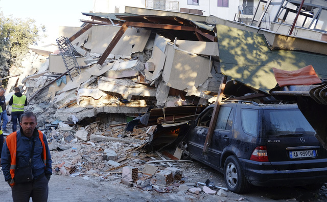 Albania rung chuyển bởi động đất, ít nhất 6 người thiệt mạng - Ảnh 7.