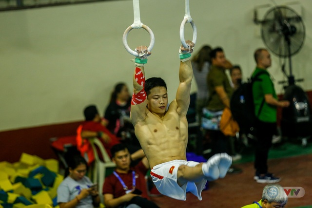 SEA Games 30: Dàn hot boy Thể dục dụng cụ Việt Nam tích cực luyện tập tại Manila để tranh HCV - Ảnh 2.