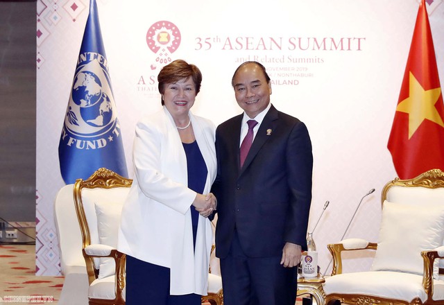 Thủ tướng dự Hội nghị Cấp cao ASEAN lần thứ 35 và các Hội nghị liên quan - Ảnh 4.