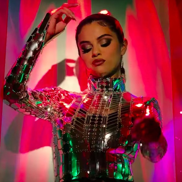 Vừa trở lại, Selena Gomez đã dẫn đầu bảng xếp hạng Billboard - Ảnh 2.