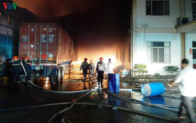 Cháy lớn tại Khu công nghiệp Biên Hòa 2 - Ảnh 2.
