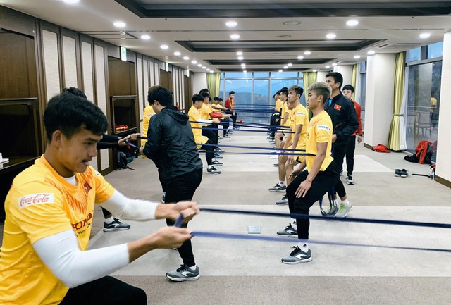 ĐT U23 Việt Nam tập nhẹ, chuẩn bị cho bài test cuối trong đợt tập huấn tại Hàn Quốc - Ảnh 3.