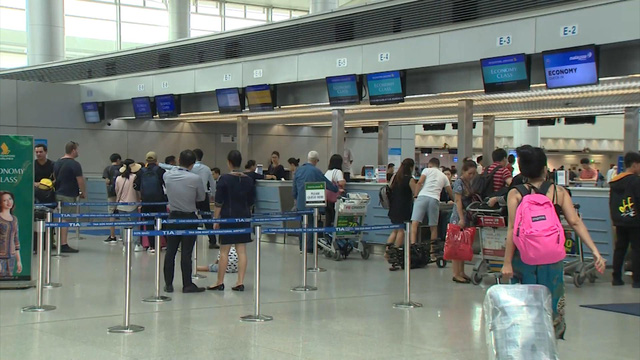 Sân bay Tân Sơn Nhất dự kiến đón hơn 3,7 triệu lượt khách dịp Tết Nguyên đán - Ảnh 1.