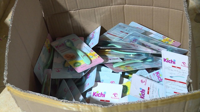 Bắc Ninh: Tịch thu hàng chục tấn thiết bị y tế để điều tra nguồn gốc xuất xứ - Ảnh 3.
