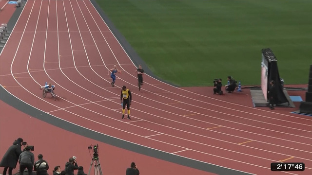 Usain Bolt trong ngày mở đường chạy SVĐ quốc gia Tokyo - Ảnh 3.