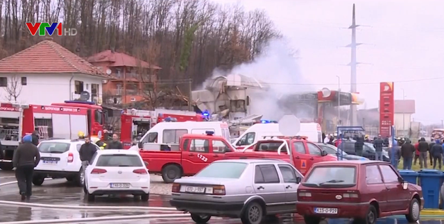 Nổ trạm xăng ở Bosnia, nhiều người thương vong - Ảnh 1.
