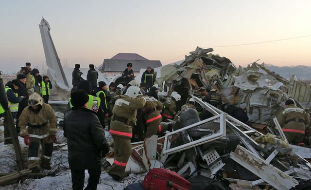 Tai nạn máy bay ở Kazakhstan: Số nạn nhân thiệt mạng tăng lên 12 người - Ảnh 2.