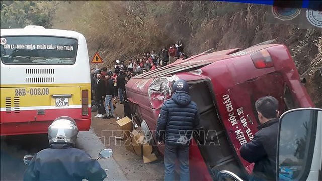 Tai nạn tại Thuận Châu làm 18 người bị thương - Ảnh 1.