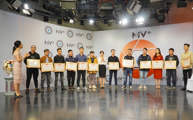 Tác phẩm Phiên bản khác của sinh viên Cao đẳng Truyền hình đạt giải Nhất cuộc thi MV+ - Ảnh 1.